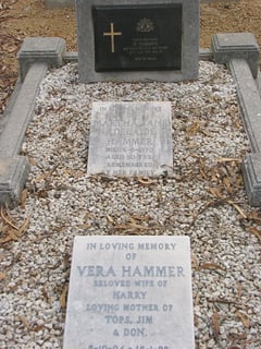 headstone-martha-jane-adelaide-hammer-wooroloo.jpg