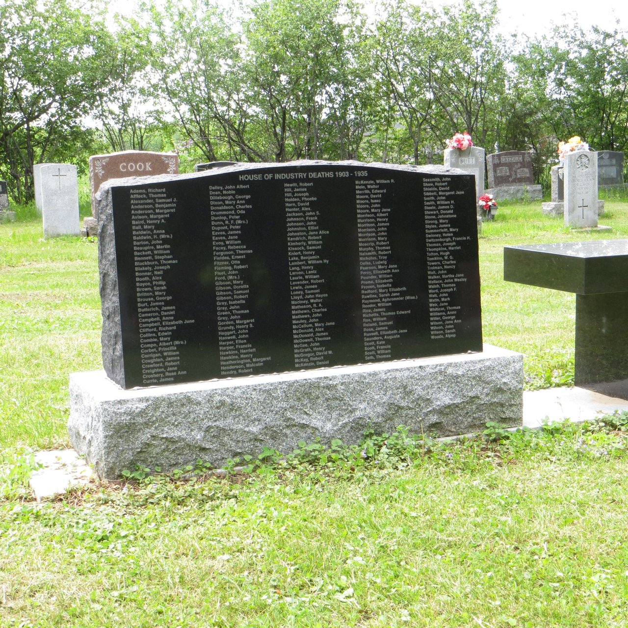 house-of-industry-memorial-elmwood-perth.jpeg