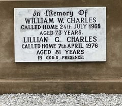william-w-charles-lillian-g-charles-memorial-plaque-goulburn.jpg