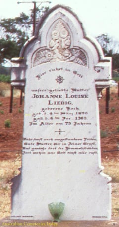 liebig-johanne-louise-headstone-siegersdorf.jpg